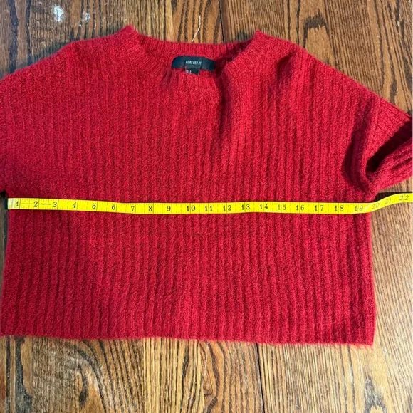 Forever 21 Crop Sweater - Picture 3 of 5